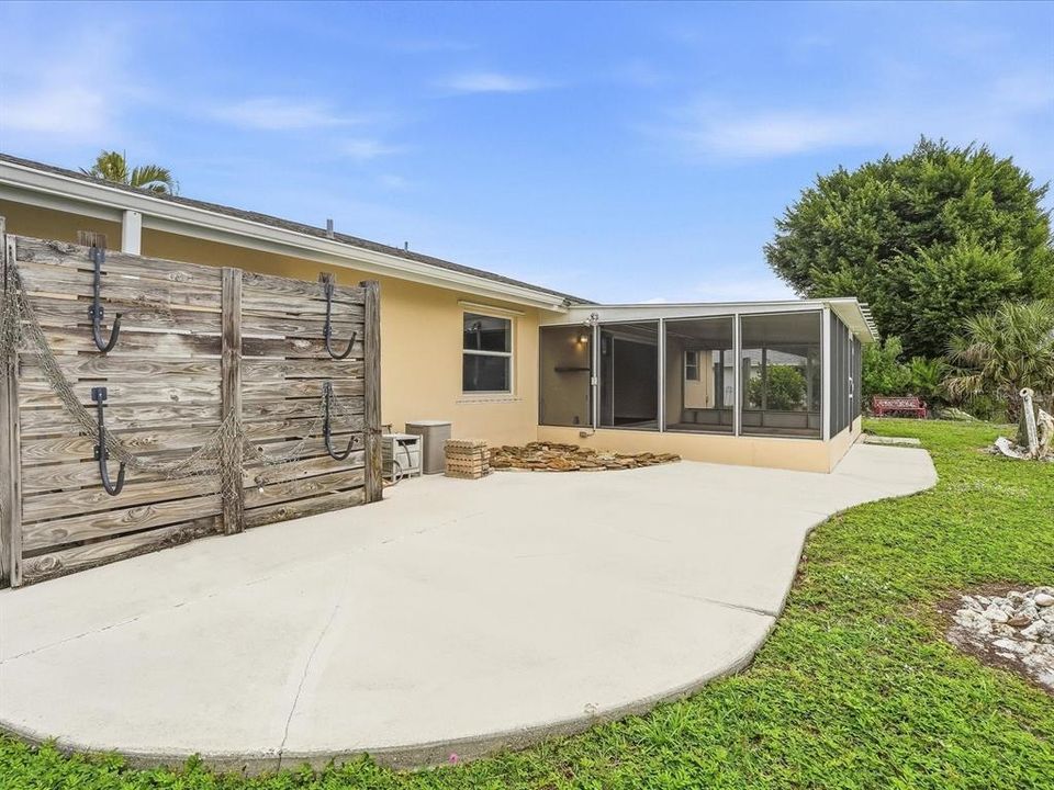 Activo con contrato: $349,900 (3 camas, 2 baños, 1646 Pies cuadrados)
