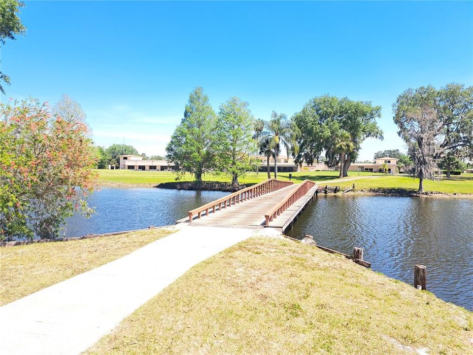 На продажу: $23,000 (0.50 acres)