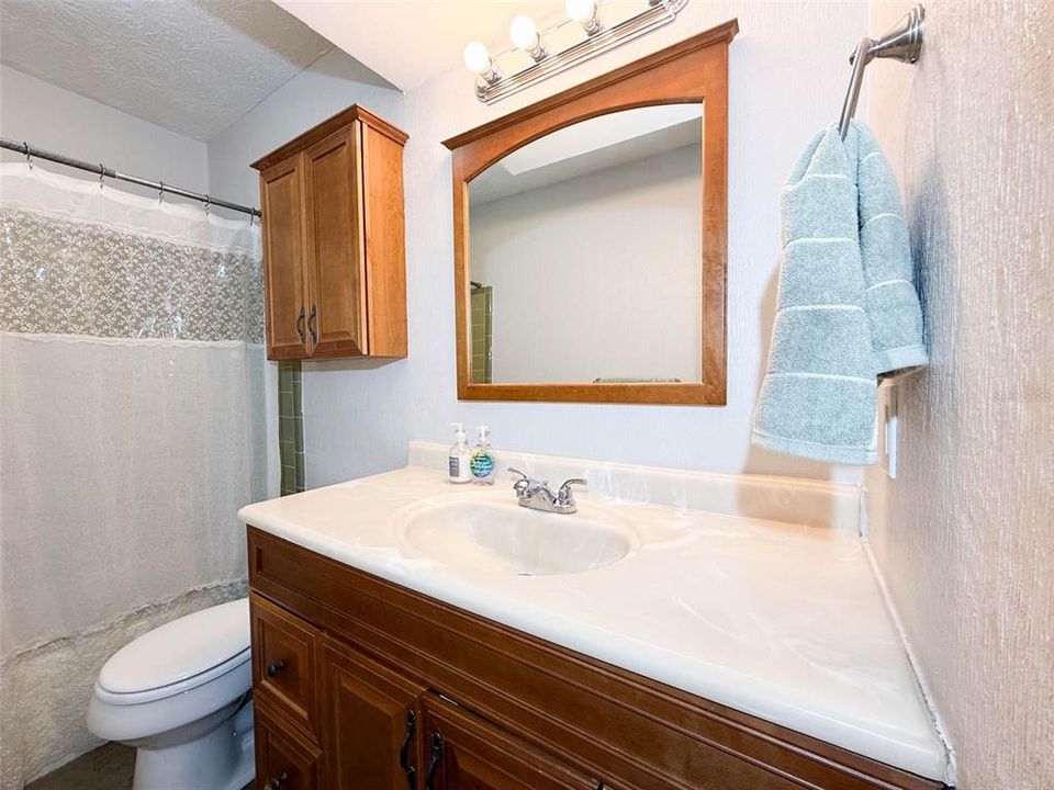 For Sale: $290,000 (3 beds, 2 baths, 1638 Square Feet)