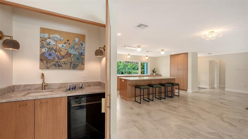 For Sale: $1,499,000 (3 beds, 2 baths, 2957 Square Feet)