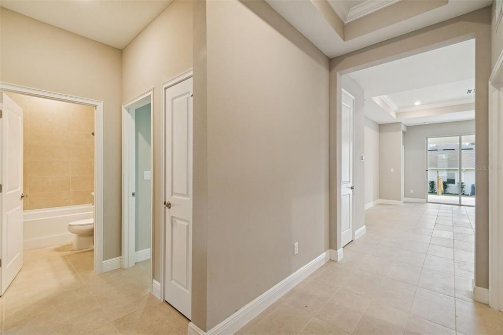 En Venta: $399,990 (3 camas, 2 baños, 1715 Pies cuadrados)