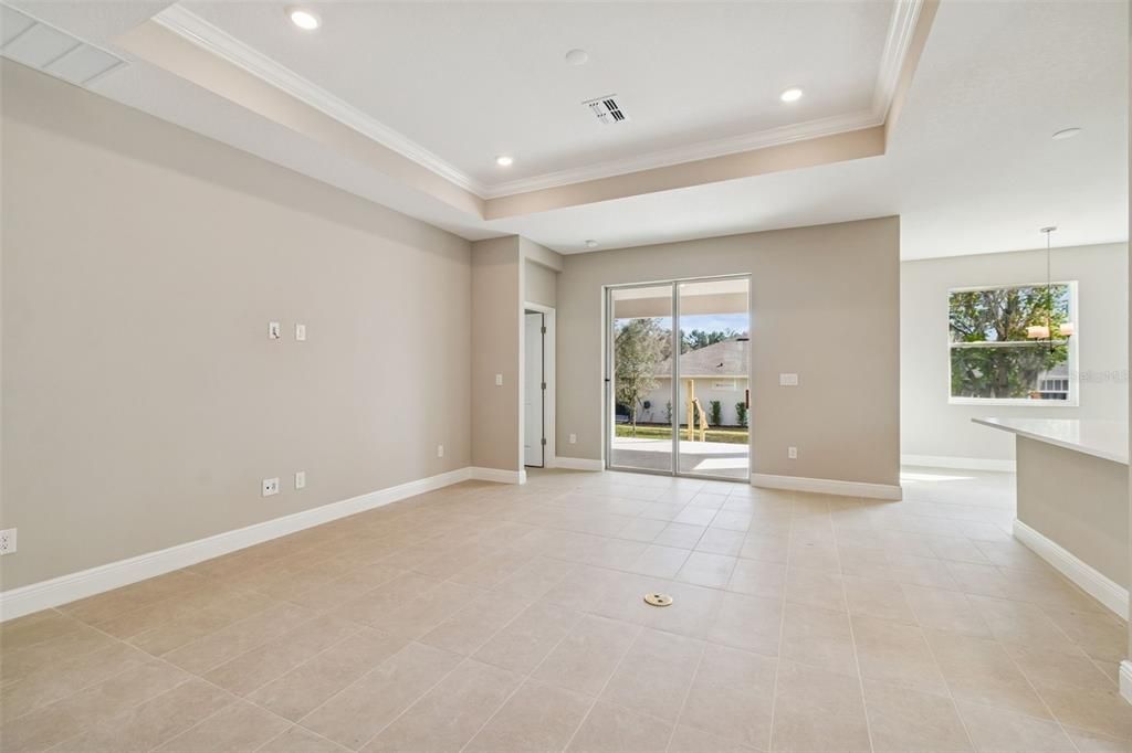 En Venta: $399,990 (3 camas, 2 baños, 1715 Pies cuadrados)