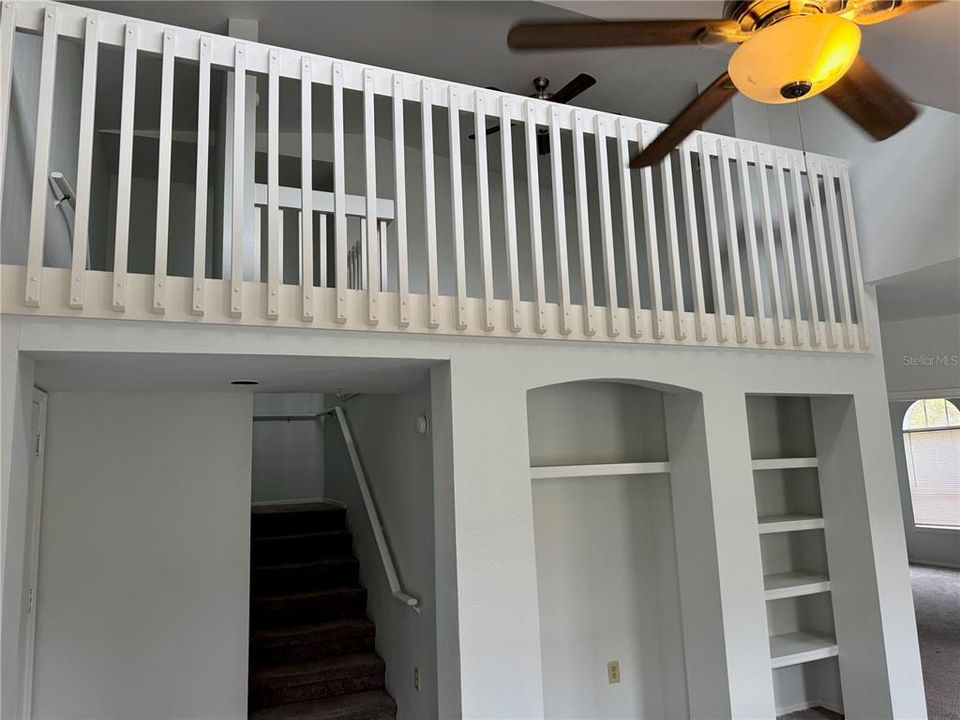 For Sale: $149,900 (1 beds, 1 baths, 951 Square Feet)