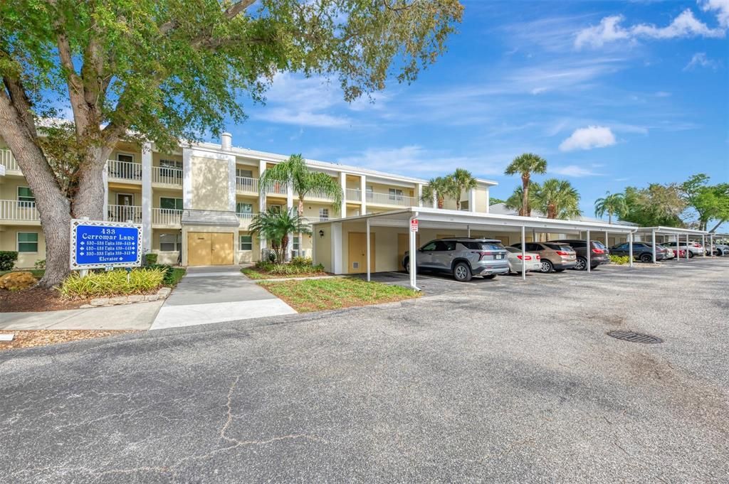 For Sale: $249,900 (2 beds, 2 baths, 1002 Square Feet)