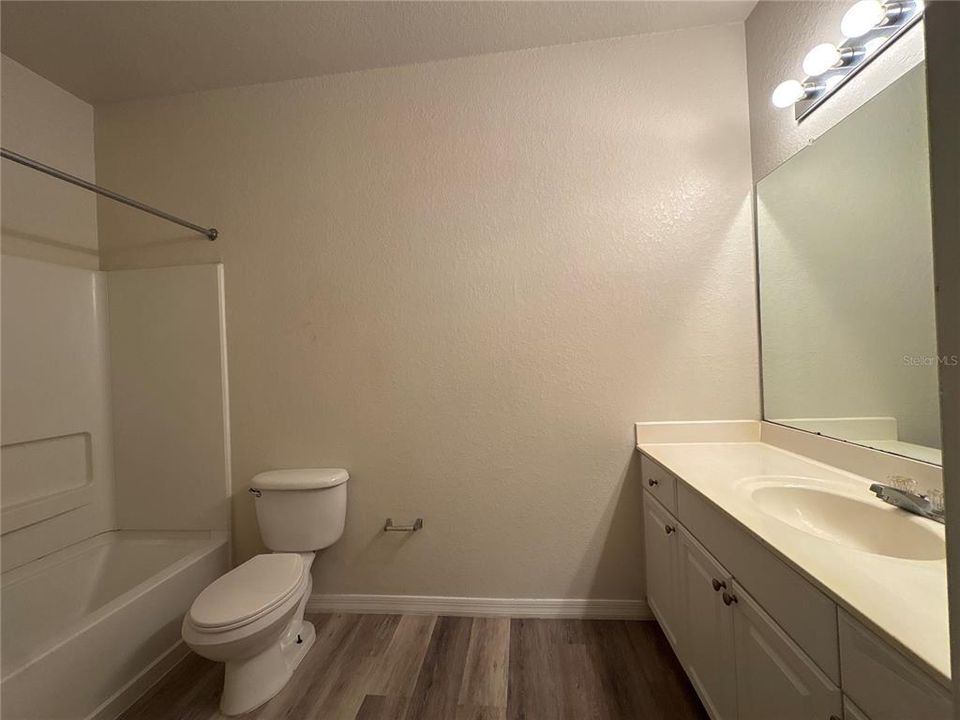 For Sale: $178,000 (2 beds, 2 baths, 1152 Square Feet)