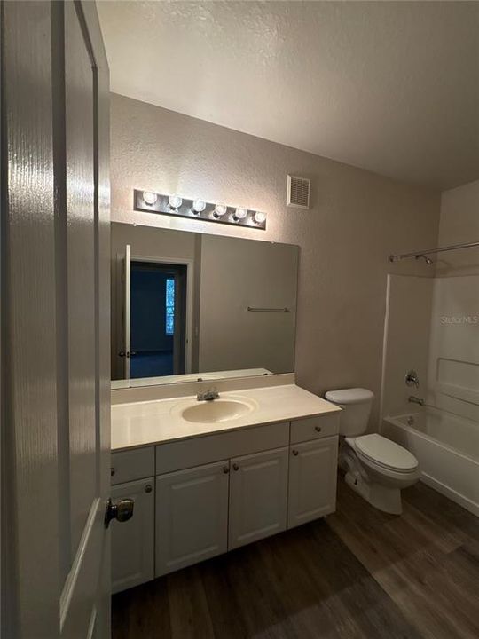 For Sale: $178,000 (2 beds, 2 baths, 1152 Square Feet)