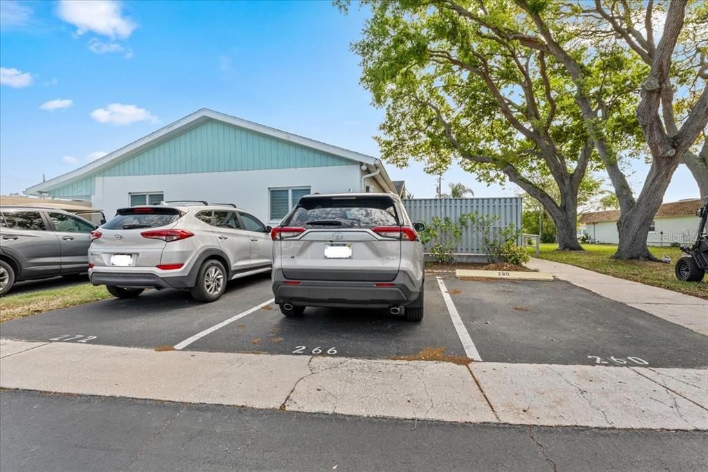 Под контрактом: $190,000 (2 спален, 1 ванн, 950 Квадратных фут)