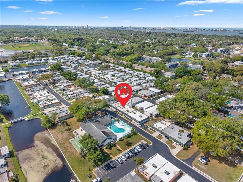 Под контрактом: $190,000 (2 спален, 1 ванн, 950 Квадратных фут)