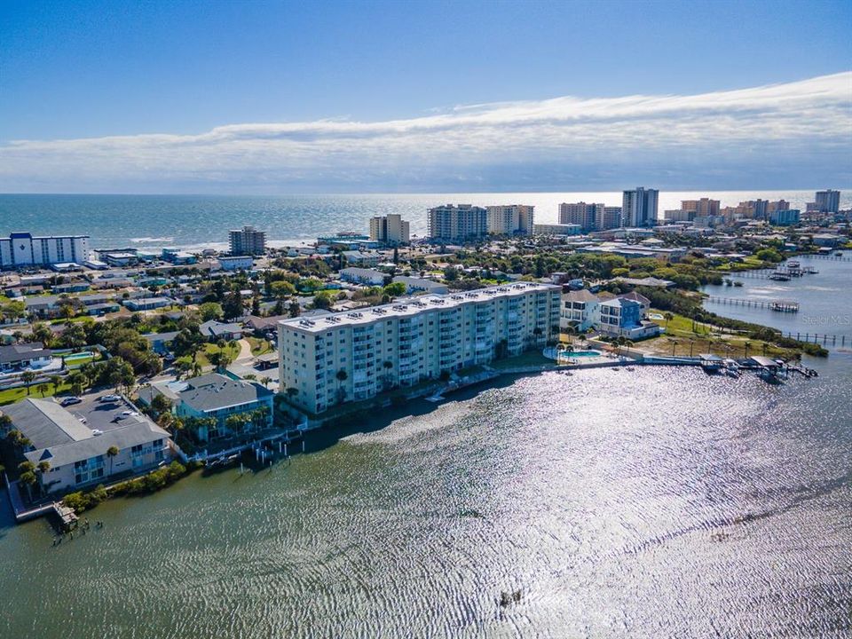 En Venta: $380,000 (2 camas, 2 baños, 1229 Pies cuadrados)