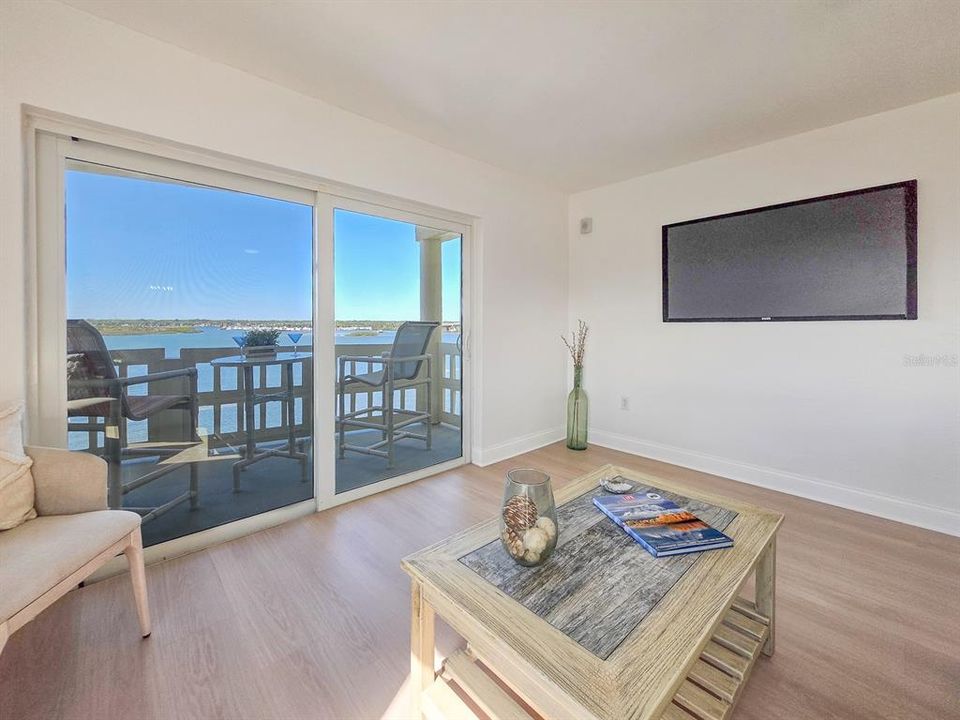 En Venta: $380,000 (2 camas, 2 baños, 1229 Pies cuadrados)