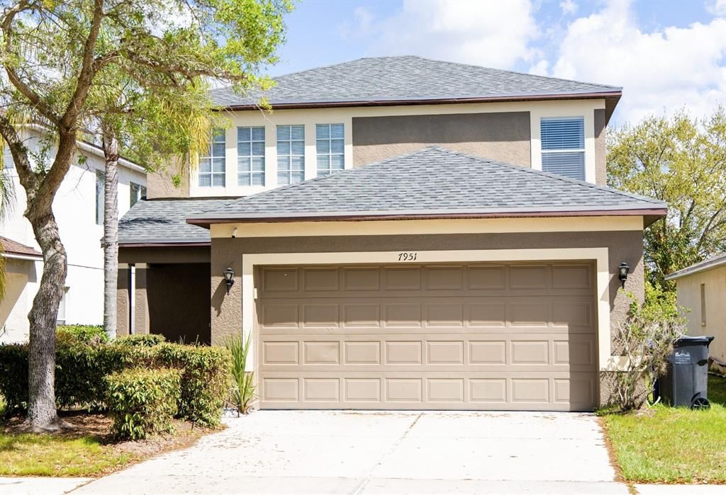 For Sale: $319,000 (3 beds, 2 baths, 1789 Square Feet)