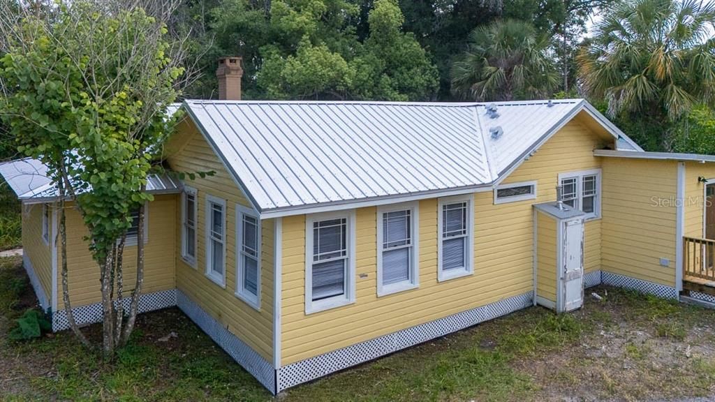 Недавно продано: $289,900 (3 спален, 2 ванн, 1302 Квадратных фут)