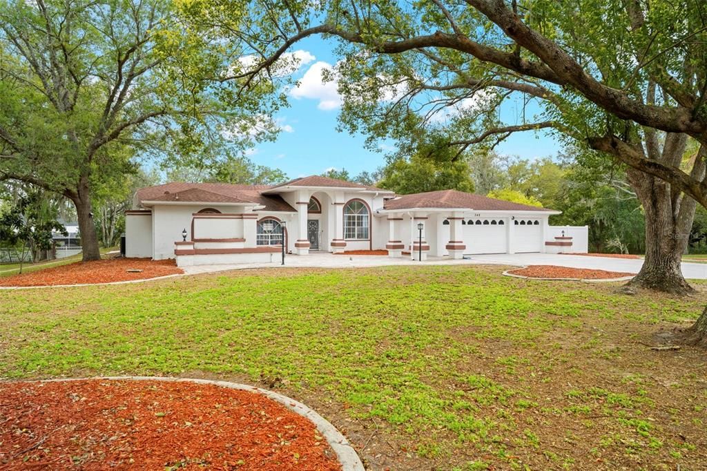 For Sale: $624,900 (4 beds, 3 baths, 3198 Square Feet)