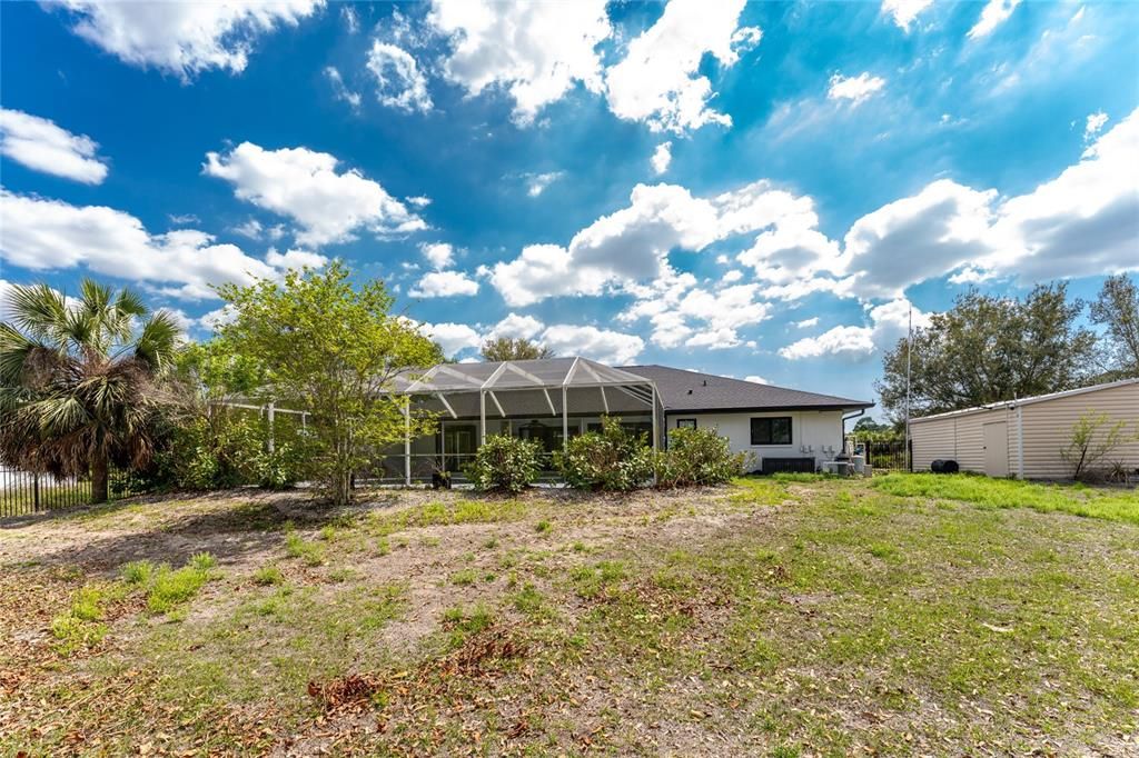 Activo con contrato: $565,000 (3 camas, 2 baños, 1885 Pies cuadrados)