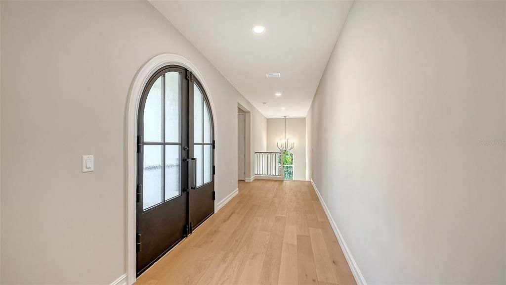 For Sale: $3,890,000 (6 beds, 4 baths, 4755 Square Feet)