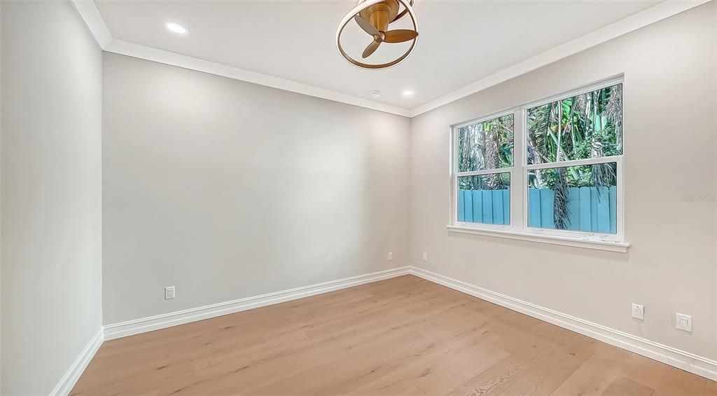 For Sale: $3,890,000 (6 beds, 4 baths, 4755 Square Feet)