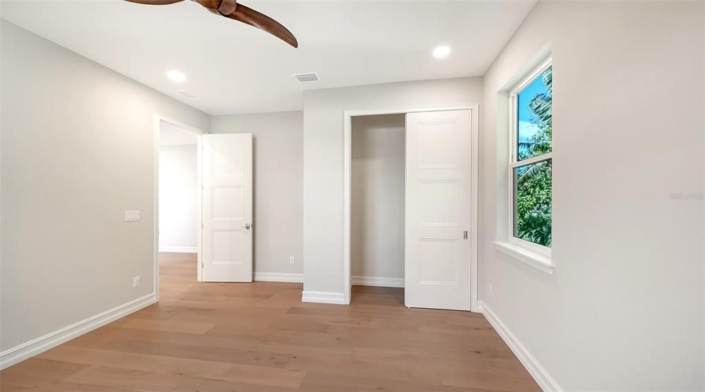 For Sale: $3,890,000 (6 beds, 4 baths, 4755 Square Feet)