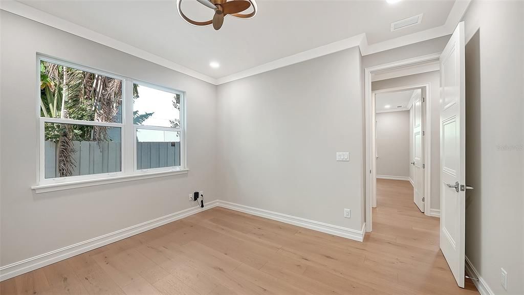 For Sale: $3,890,000 (6 beds, 4 baths, 4755 Square Feet)