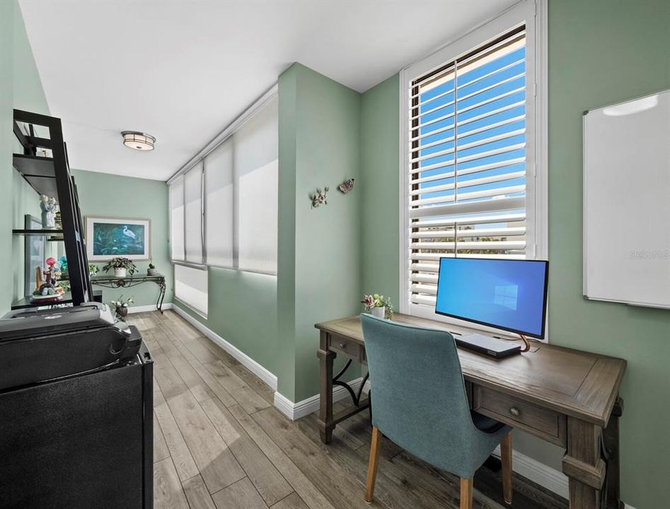 En Venta: $899,000 (2 camas, 2 baños, 1715 Pies cuadrados)