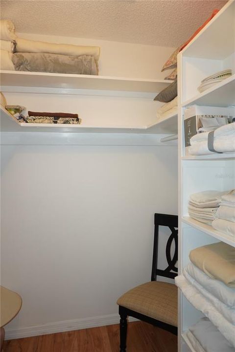 For Rent: $1,500 (2 beds, 1 baths, 768 Square Feet)