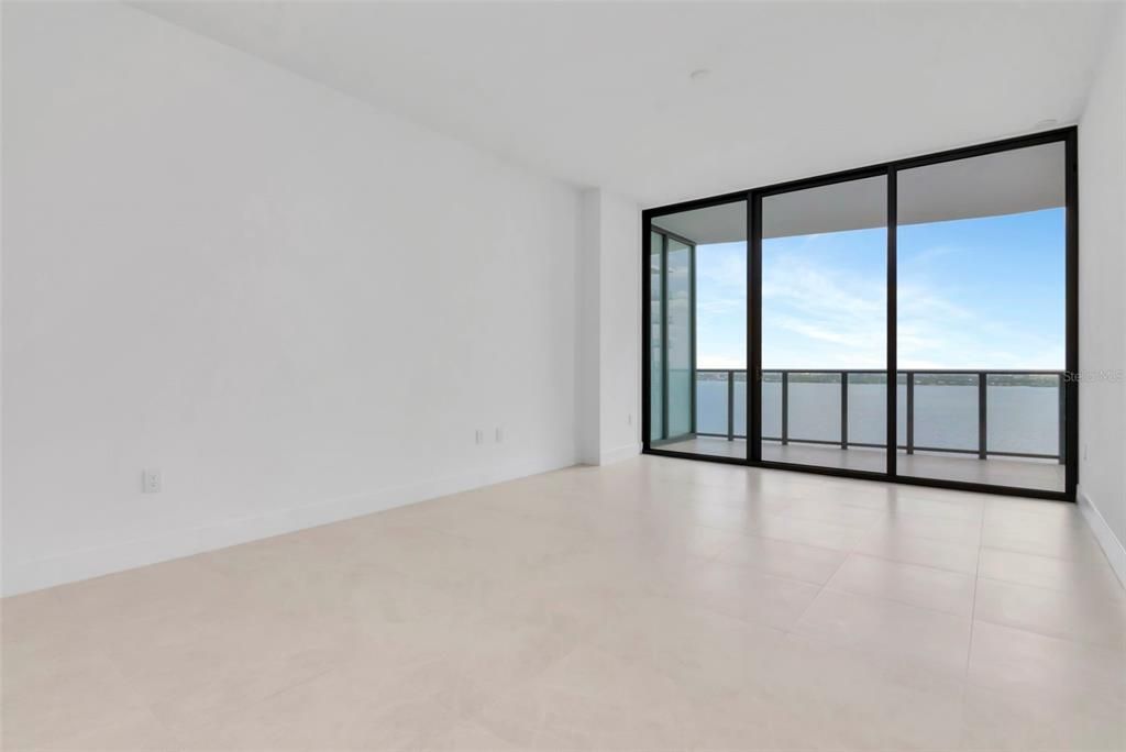 For Sale: $2,599,000 (2 beds, 2 baths, 2305 Square Feet)