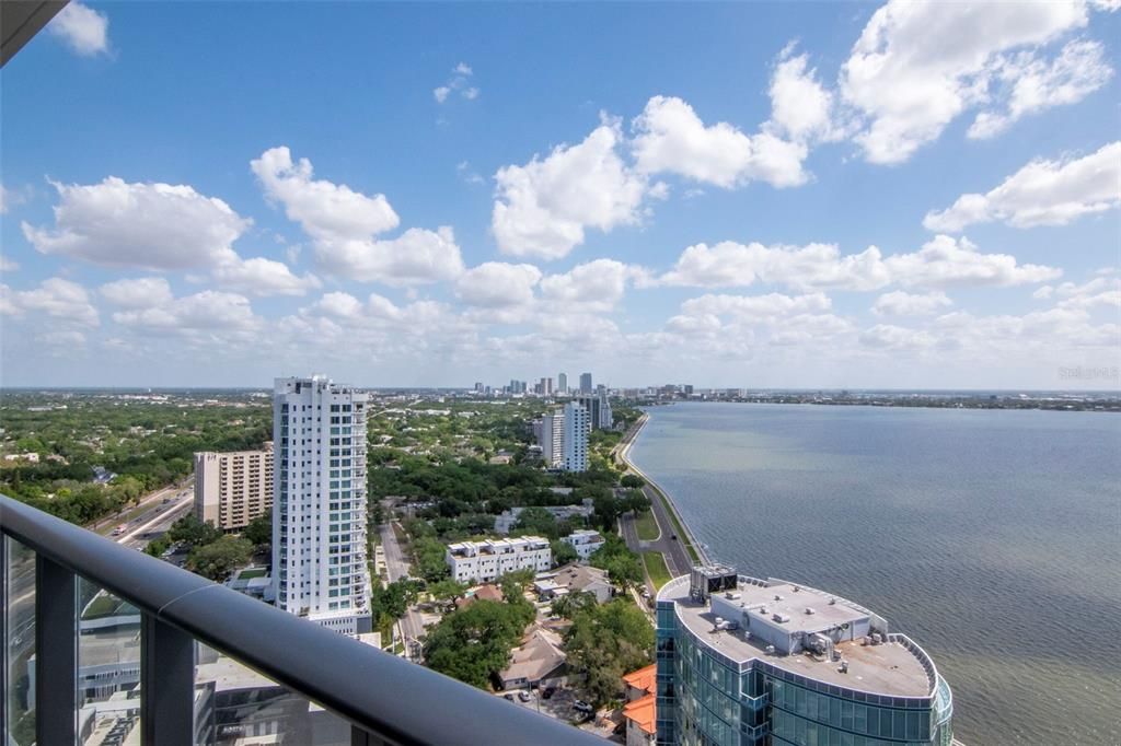 For Sale: $2,599,000 (2 beds, 2 baths, 2305 Square Feet)