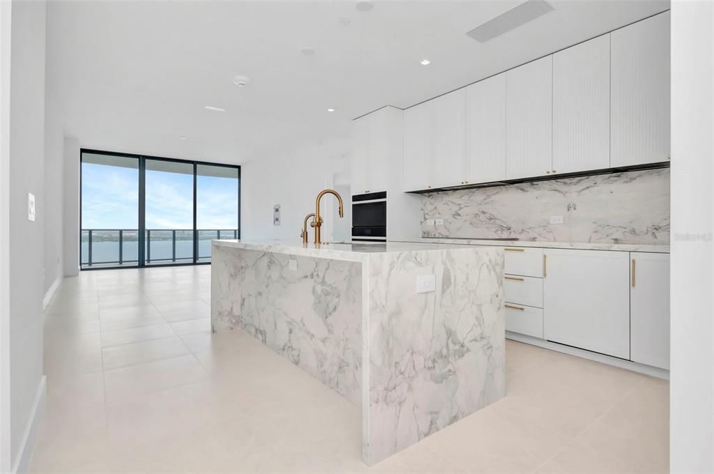 For Sale: $2,599,000 (2 beds, 2 baths, 2305 Square Feet)