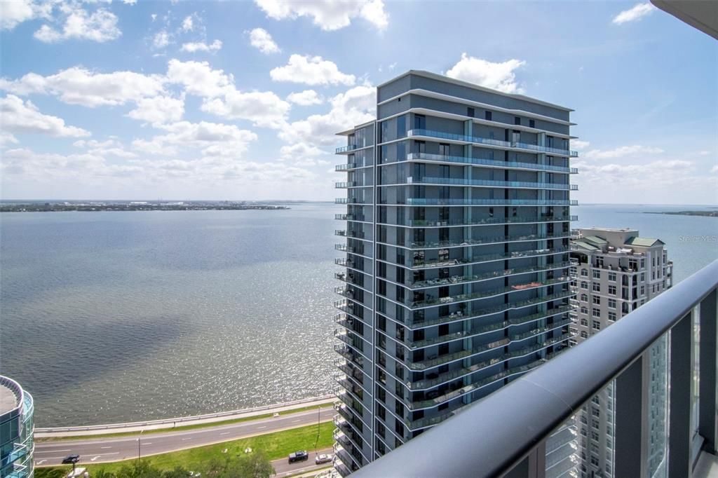 For Sale: $2,599,000 (2 beds, 2 baths, 2305 Square Feet)