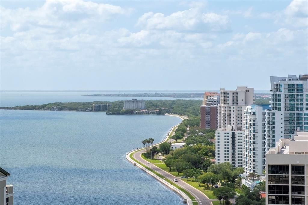 For Sale: $2,599,000 (2 beds, 2 baths, 2305 Square Feet)