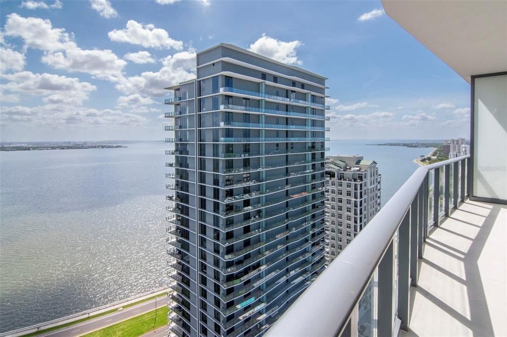 For Sale: $2,599,000 (2 beds, 2 baths, 2305 Square Feet)