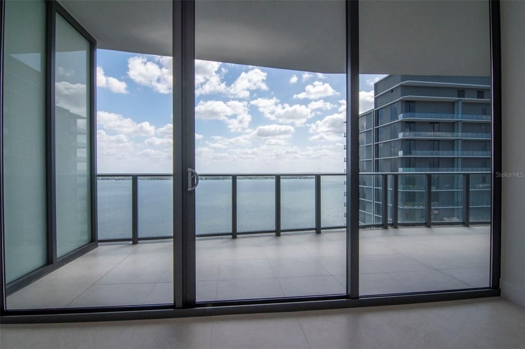 For Sale: $2,599,000 (2 beds, 2 baths, 2305 Square Feet)