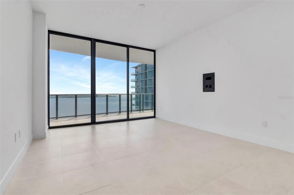 For Sale: $2,599,000 (2 beds, 2 baths, 2305 Square Feet)