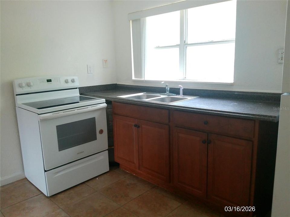 En Renta: $1,200 (2 camas, 1 baños, 700 Pies cuadrados)