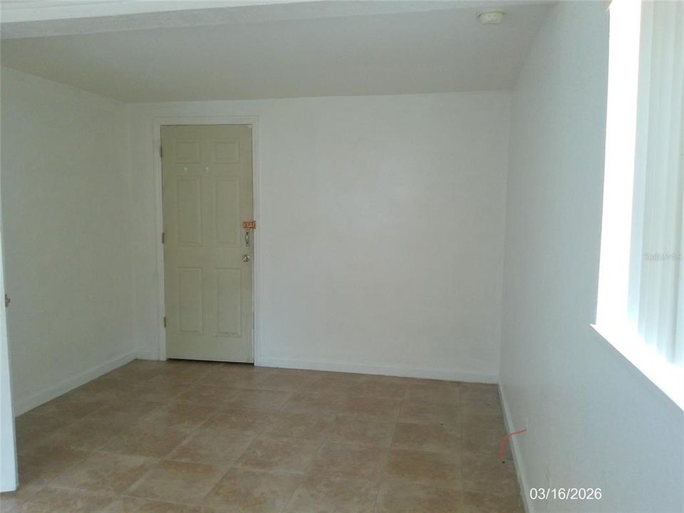 En Renta: $1,200 (2 camas, 1 baños, 700 Pies cuadrados)