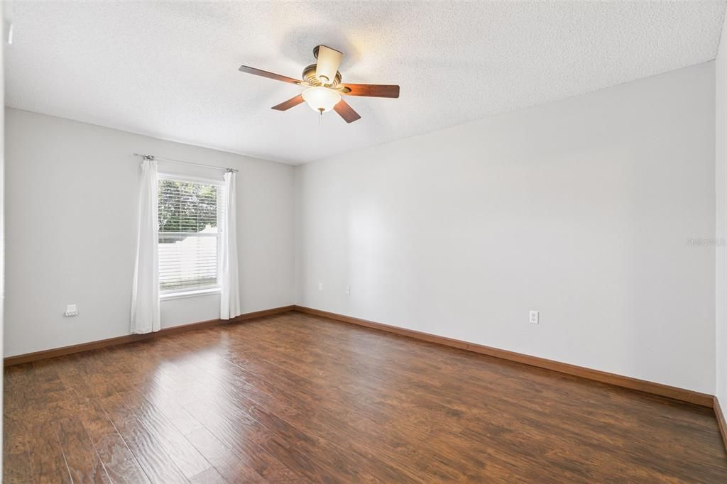 Active With Contract: $329,000 (3 beds, 2 baths, 1312 Square Feet)