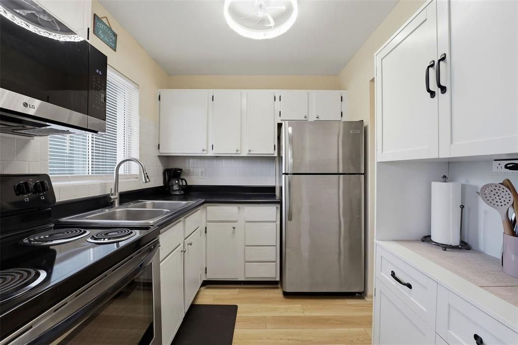 Activo con contrato: $84,900 (1 camas, 1 baños, 576 Pies cuadrados)