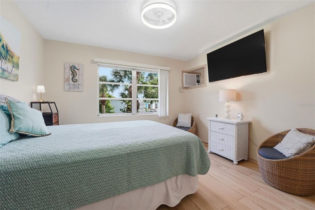 Activo con contrato: $84,900 (1 camas, 1 baños, 576 Pies cuadrados)