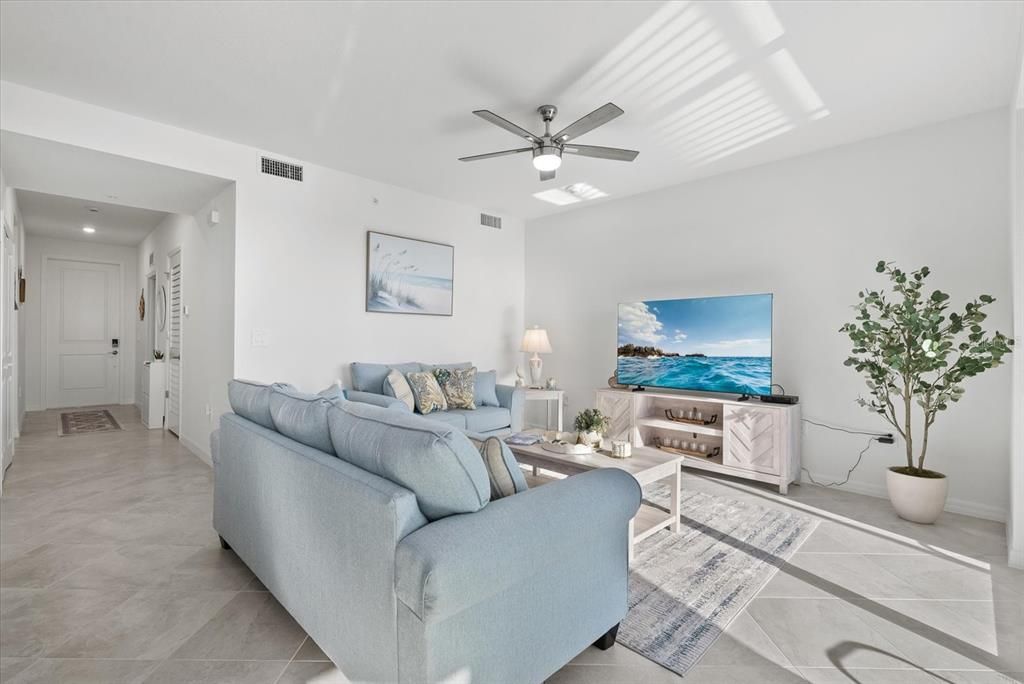 В аренду: $5,000 (2 спален, 2 ванн, 1149 Квадратных фут)