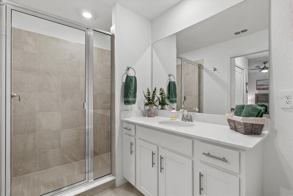 В аренду: $5,000 (2 спален, 2 ванн, 1149 Квадратных фут)