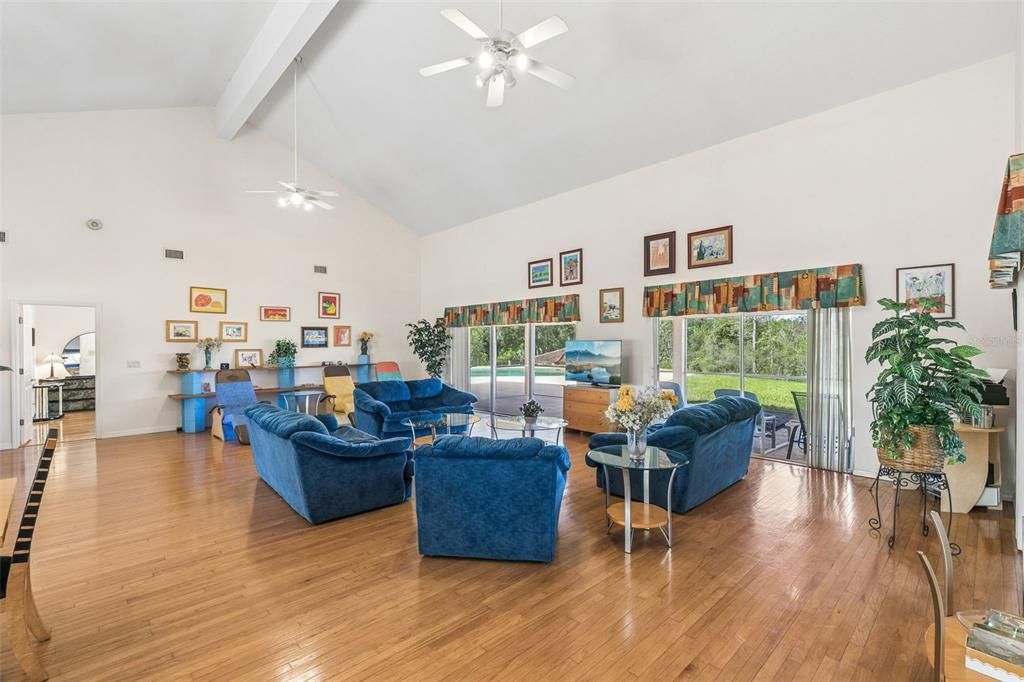 For Sale: $779,000 (4 beds, 4 baths, 3152 Square Feet)