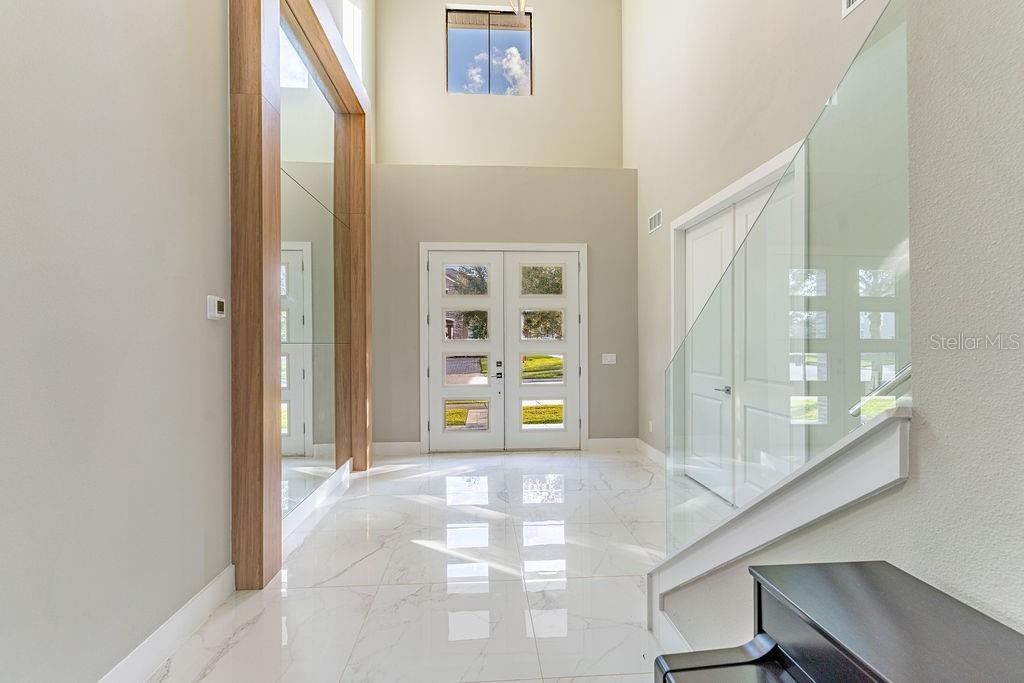 En Venta: $2,350,000 (5 camas, 5 baños, 4072 Pies cuadrados)