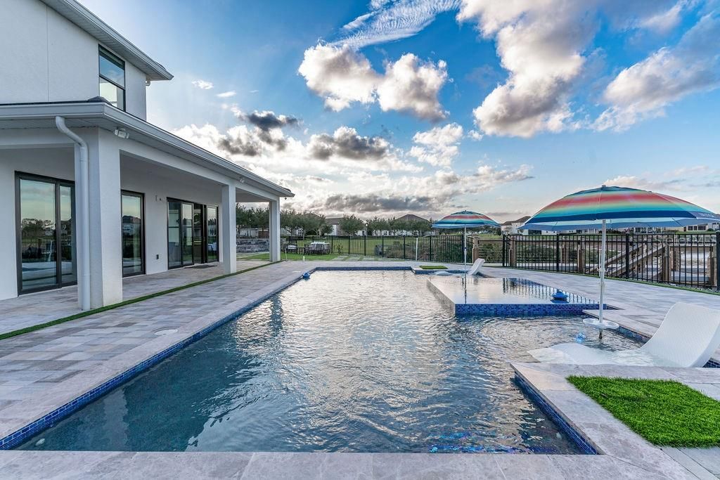 En Venta: $2,350,000 (5 camas, 5 baños, 4072 Pies cuadrados)