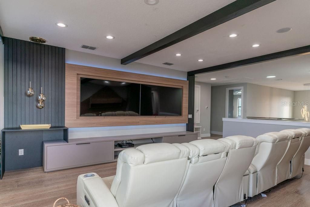 En Venta: $2,350,000 (5 camas, 5 baños, 4072 Pies cuadrados)