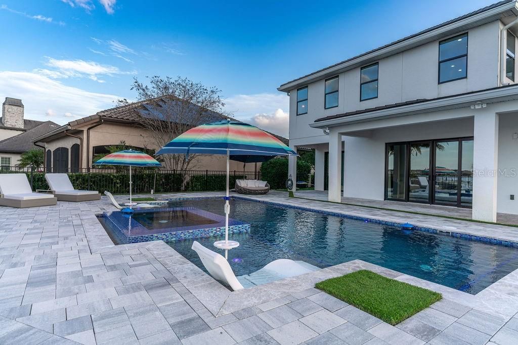En Venta: $2,350,000 (5 camas, 5 baños, 4072 Pies cuadrados)