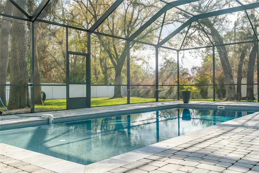 En Venta: $657,000 (5 camas, 2 baños, 3382 Pies cuadrados)