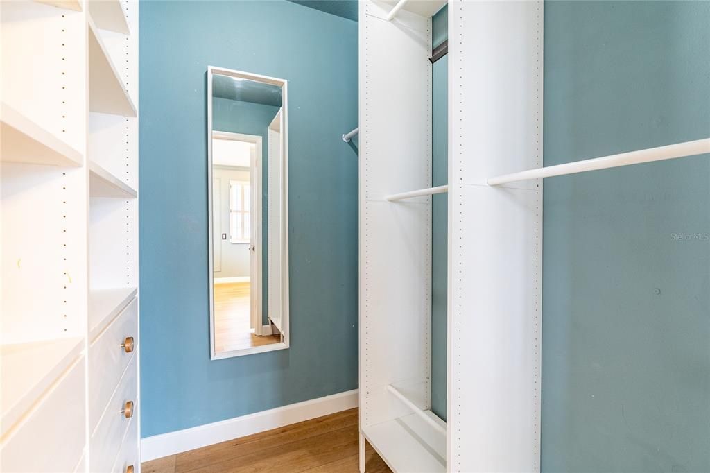 En Venta: $657,000 (5 camas, 2 baños, 3382 Pies cuadrados)