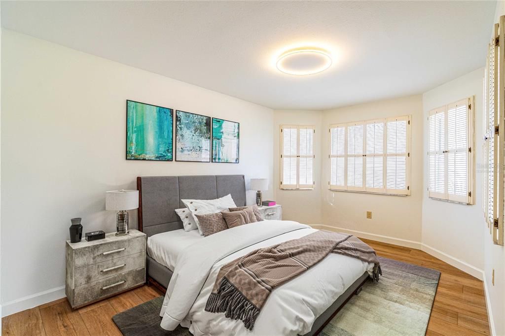 En Venta: $657,000 (5 camas, 2 baños, 3382 Pies cuadrados)