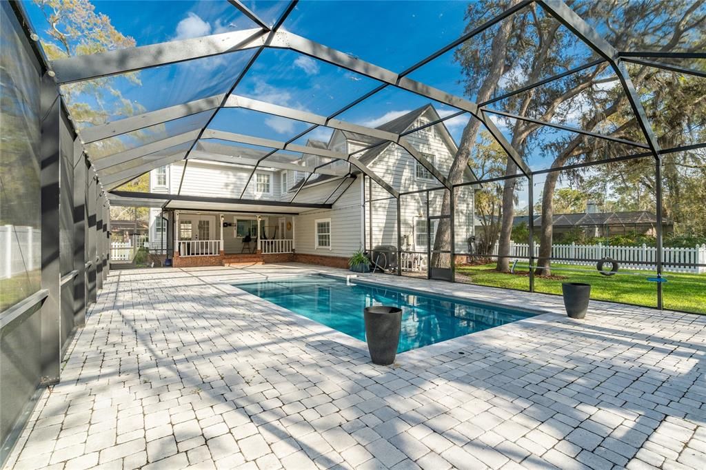 En Venta: $657,000 (5 camas, 2 baños, 3382 Pies cuadrados)