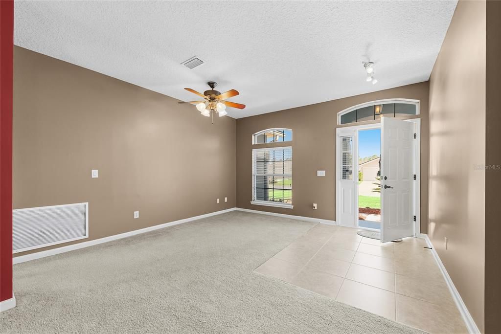 For Sale: $399,900 (4 beds, 3 baths, 2114 Square Feet)