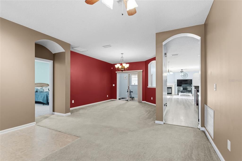 For Sale: $399,900 (4 beds, 3 baths, 2114 Square Feet)